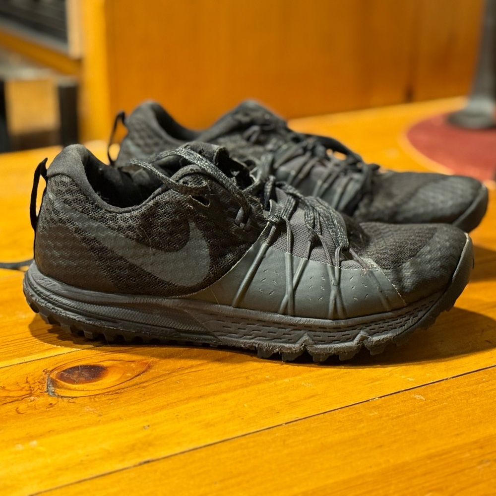Nike Women’s Black Sneakers